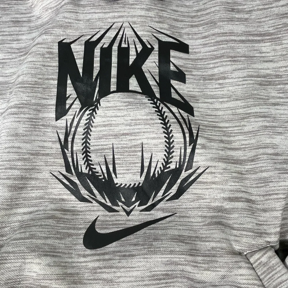 NIKE DRI FIT BOY FLEECE ATHLETIC PULLOVER HOODIE YOUTH GRAY BLACK GRAPHIC XS A97
